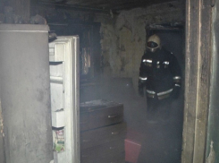 Пенсионер едва не сгорел на Красном Октябре в Волгограде