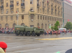 По волгоградским улицам прошли долгожданные «Инскандер» и «Берег»