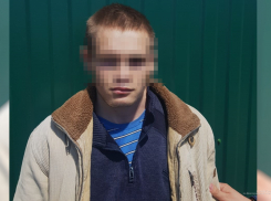 19-летний волгоградец изрезал ножом 70-летнюю охранника СНТ