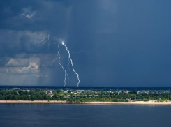 Дождь обосновался в Волгограде 