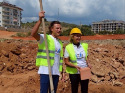 Волгоградцу Прохору Шаляпину жена подарила место на кладбище за 2 млн