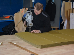 Волгоградские осужденные сошьют 70 тысяч пилоток ко Дню Победы