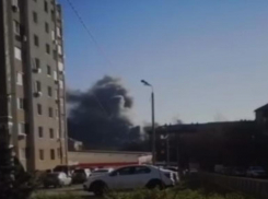 В Волгограде горит «Красный Октябрь»