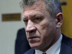 Сити-менеджер Волгограда Александр Чунаков потерял 3 позиции и упал еще ниже в новом рейтинге мэров