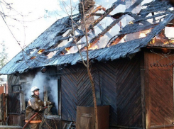 Под Волгоградом на пожаре погибли три друга