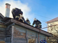 Загорелся дом в станице: подробности о погибшем при пожаре в Волгоградской области