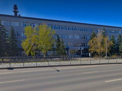 Бывший флагман волгоградской промышленности продает заводоуправление