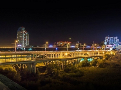 Волгоградцы ищут пропавшую без вести подсветку Астраханского моста