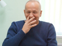 Считающий бальные танцы гомосексуальной деятельностью волгоградский чиновник отмечает день рождения