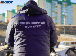 Волгоградец умер во время работы во дворе