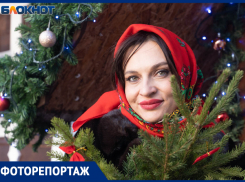 Русские красавицы надевают шубу в плюсовую температуру, потому что могут: «Блокнот» поздравляет с наступающим 2024 годом!