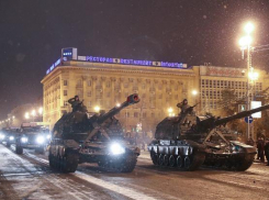За езду по Волгограду на танках и САУ военных могут привлечь к ответу