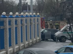 МЧС стянули к стадиону «Динамо» в Волгограде 