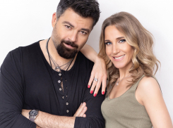 40-летняя экс-солистка «Блестящих» родила от Алексея Чумакова второго ребенка 