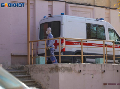 Спасенную чиновником стюардессу госпитализировали в Волгограде
