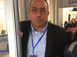 Из-за VIP-мероприятия для избранных охранник интерактивного музея истории в Волгограде напал на молодую маму с ребенком