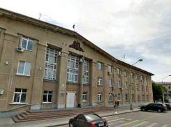 Волжский берет 300-миллионный кредит на латание дыр в бюджете и выплату долгов