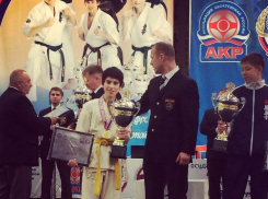 Лучшим юным каратистом России снова стал волгоградец Тельман Мамедов