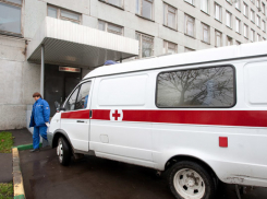 В Волгограде мужчина разбился насмерть, выпрыгнув с балкона 5 этажа