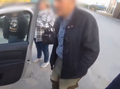 «Я отказываюсь»: пьяного водителя «семерки» задержали в Волгограде по звонку очевидцев