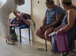 Волгоградцы назвали очереди в поликлиниках города «убийственными»