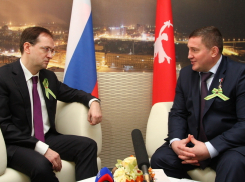  Министр культуры РФ Владимир Мединский прилетел в Волгоград, несмотря на погодные условия