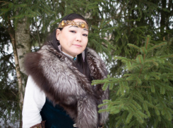 Шаманку из Волгоградской области за тысячу лайков сошлют в тайгу на голодные игры