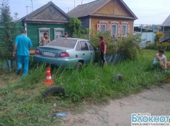 В Волгограде водитель сбил двух подростков