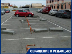 Бизнес по-волгоградски: парковку для инвалидов возле многоэтажки сделали платной