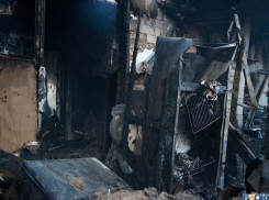 Тело женщины обнаружили на пепелище дома в селе Царёв Волгоградской области