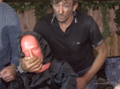 Убийца 5-летней Сони из Калача показал, как задушил девочку  