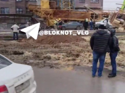 «Там мясорубка»: подробности обрушения крана в Волгограде