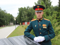 В госпитале Минобороны РФ спасают тяжело раненого на Украине 22-летнего волгоградца