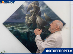 «Это все Господь»: родственник Путина посетил выставку с пророческой картиной в Волгограде