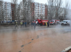 Трубу с кипятком разорвало в Волжском: травмы получили 2 человека