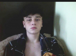 Ушёл из дома и не вернулся: под Волгоградом пропал высокий 18-летний парень