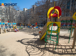 Бесплатные няни будут следить за детьми избранных волгоградцев 