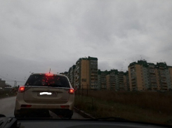 Ремонт дороги парализовал единственную дорогу в ЖК «Комарово»