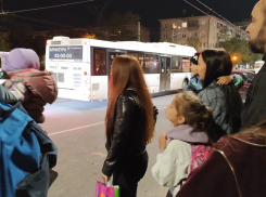 На такси вместо автобусов пришлось ехать волгоградцам домой после концерта на День города