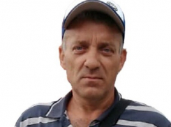 Мужчину с залысиной ищут в Волгограде с 9 марта 