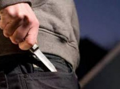 На юге Волгограда мужчина пырнул ножом 34-летнюю сожительницу