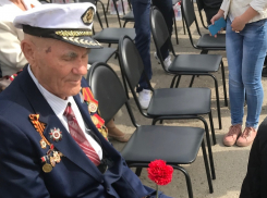 В честь Дня Победы звонки и телеграммы однополчанам — бесплатно