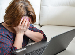 Депутат районной думы намошенничала на отдых на Черном море и ремонт дома под Волгоградом