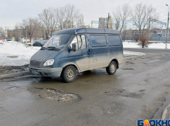 Яма на яме: волгоградский фотограф показал все прелести дорог в Центральном районе
