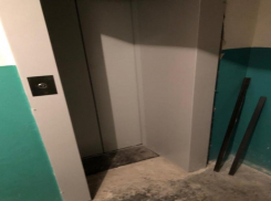 В Волгоградской области заменят лифты полувековой и семидесятилетней давности