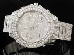 В Волгограде из дома 25-летней девушки неизвестный похитил часы с бриллиантами 