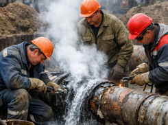 Авария в Заканалье оставила волгоградцев без горячей воды и тепла