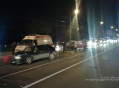 В Волгограде в ДТП Ford и «четырнадцатой» пострадали 4 человека