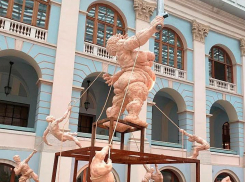 Оскорблением России и всего народа назвал волгоградец пародию на монумент «Родина - мать зовёт!»