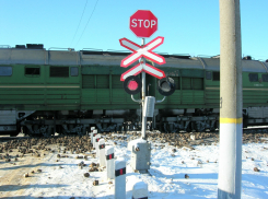 На западе Волгограда закроют железнодорожный переезд